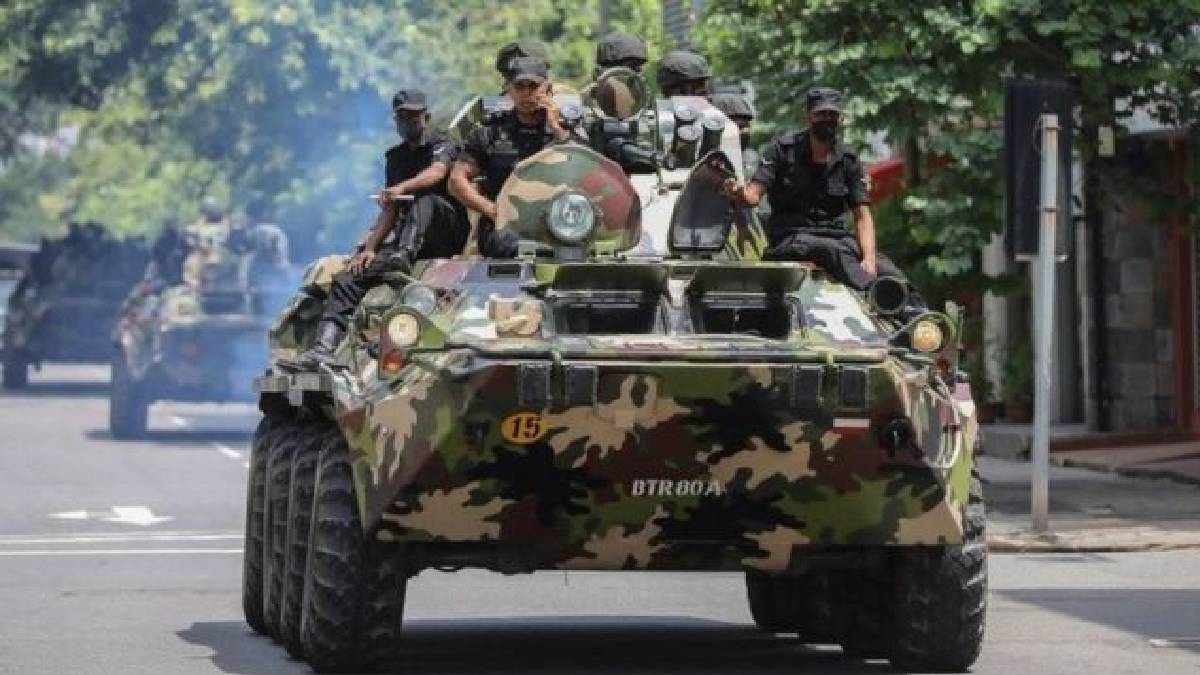 श्रीलङ्काले आधा सेना कटौती गर्ने